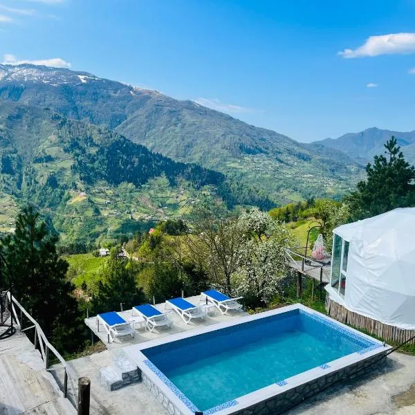 Paradise Inn, hotel v destinaci Batumi