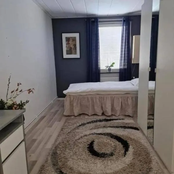 Comfy Cozy Room in beautiful home, hotel v destinaci Luleå