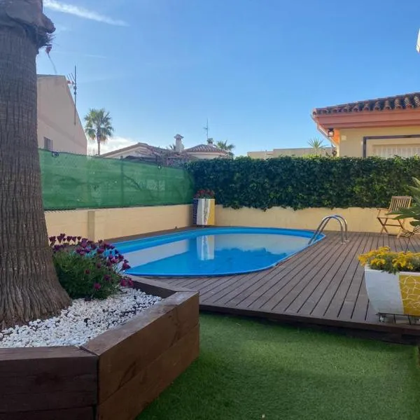 MANDARINA, hotel en Riumar