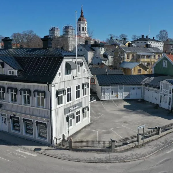 Centrala lägenheter med allt som behövs!, khách sạn ở Härnösand