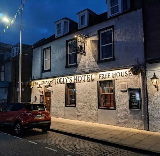 Jolly's Hotel Wetherspoon: Leuchars şehrinde bir otel