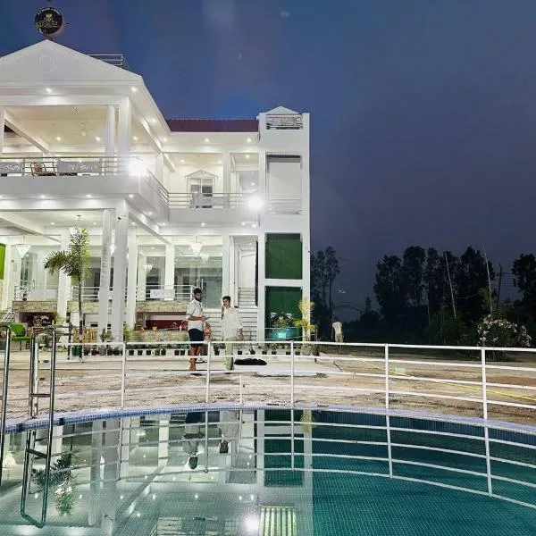 RD Palace and Resort, hotel in Bheta