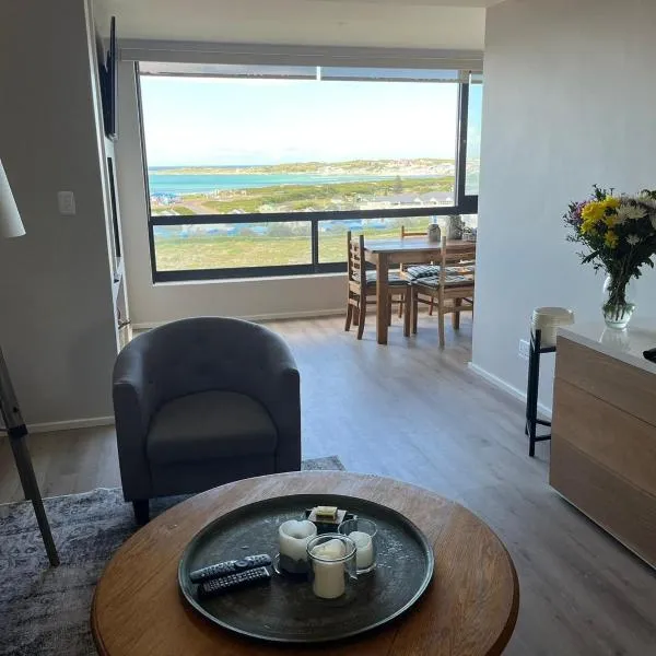 Superb accommodation in Stilbaai, hotel in Stilbaai