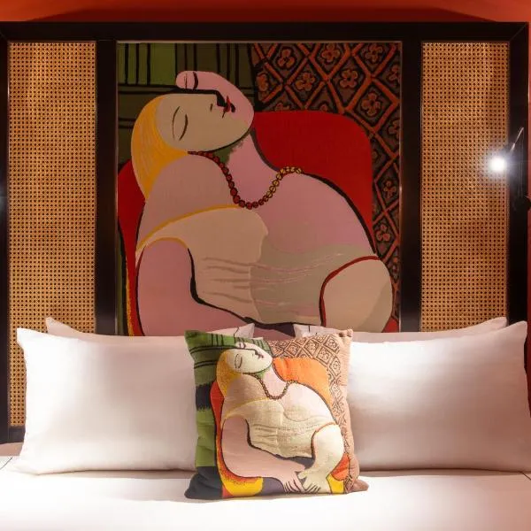 Mom'Art Hotel、パリのホテル