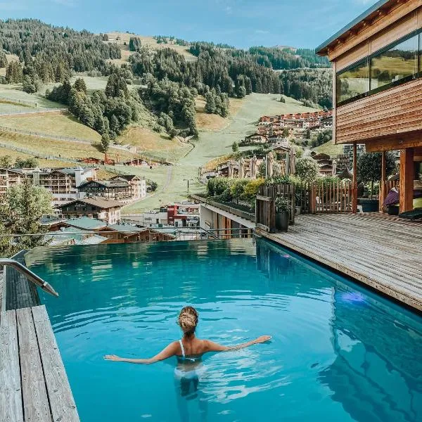 Alpin Juwel - Lifestyle und Biohotel, hotel v Saalbachu