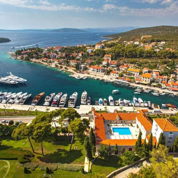 Heritage Hotel Martinis Marchi, hotel v destinaci Maslinica