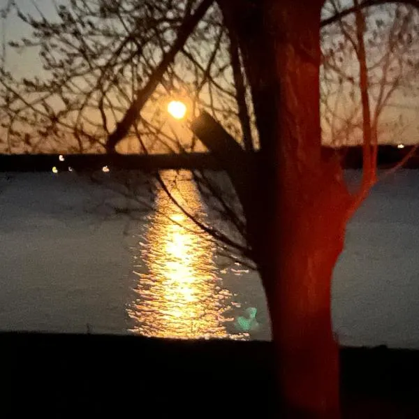 33, hotel v destinaci Deseronto