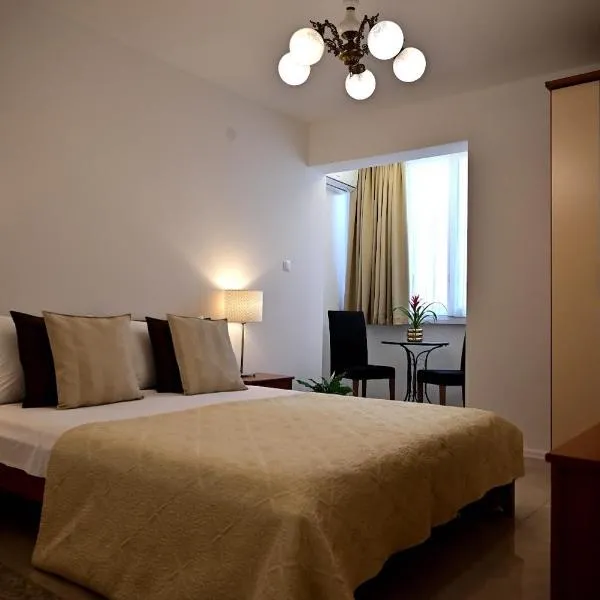 Studio apartment Snjezana, hotelli kohteessa Dubrovnik