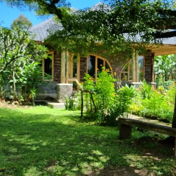 Mutolere Coffee Pot Guest Houses, hotel v destinaci Kisoro