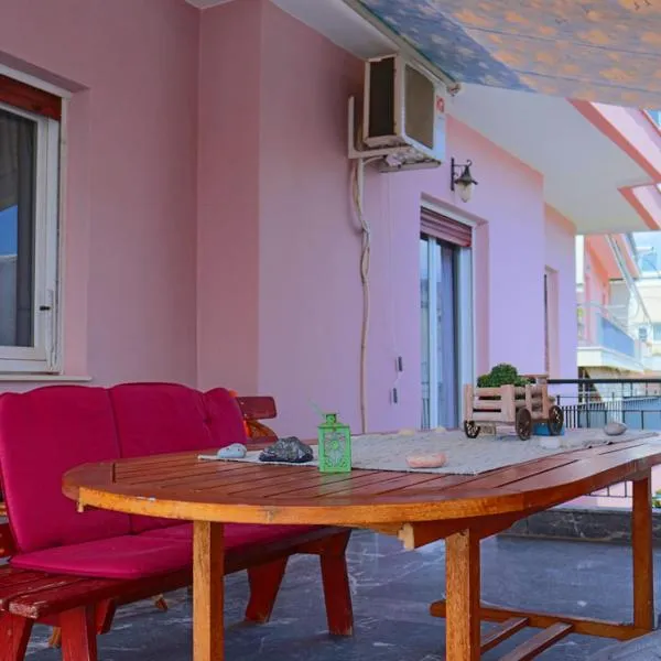 Νatasas Place in Evia: Amarynthos şehrinde bir otel