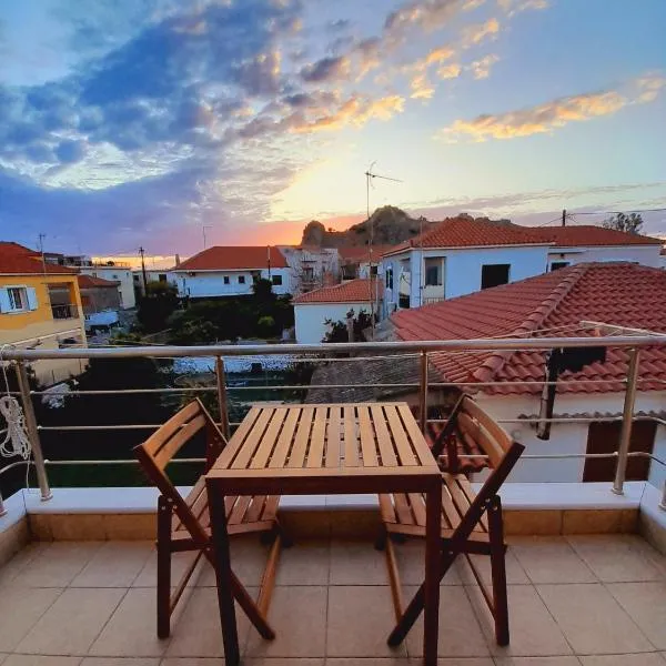 Beautiful house with great castle view!, hotel v destinaci Mirina
