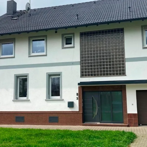 Ferienwohnung -Isola Madre, Hotel in Biebesheim