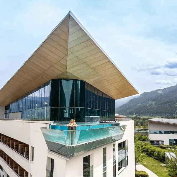 Tauern Spa Hotel & Therme, hotel v Kaprunu