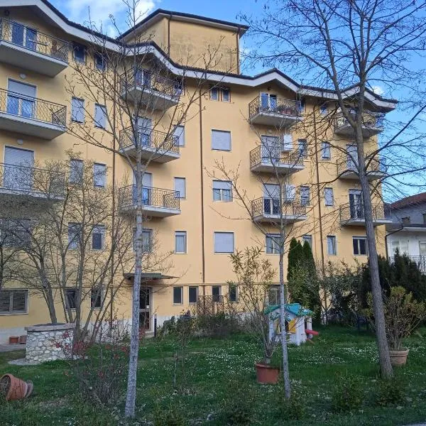 Hotel Aquila, hotell i Fiumata