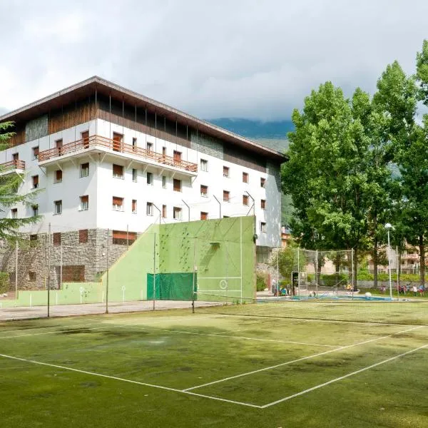 Viesnīca Hotel SNÖ Condes del Pallars pilsētā Rialpa