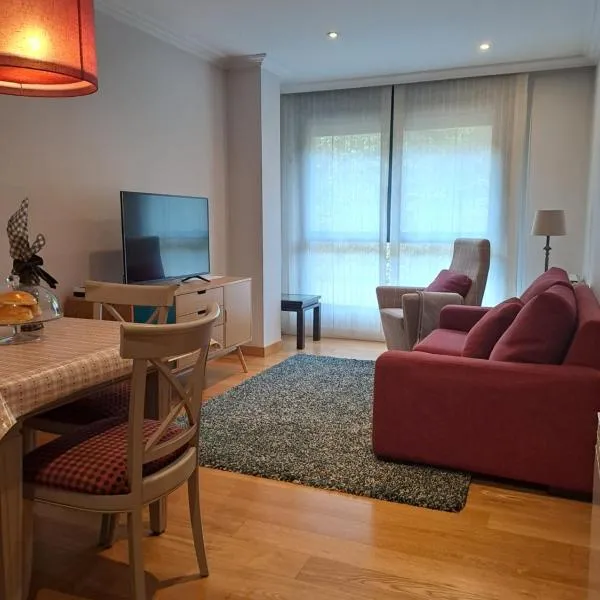 Apartamento en el centro con garaje directo., hotell i Bilbao