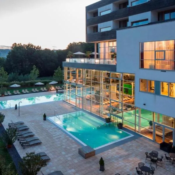 Golf & Relax Apartment mit 4*S-Anbindung, hotel v destinaci Bad Waltersdorf
