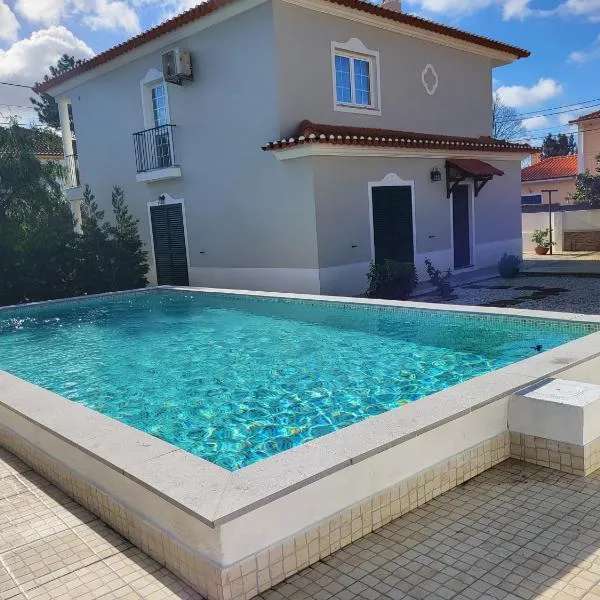 Casa Luz - Brejos de Azeitão, hotel em Penteado