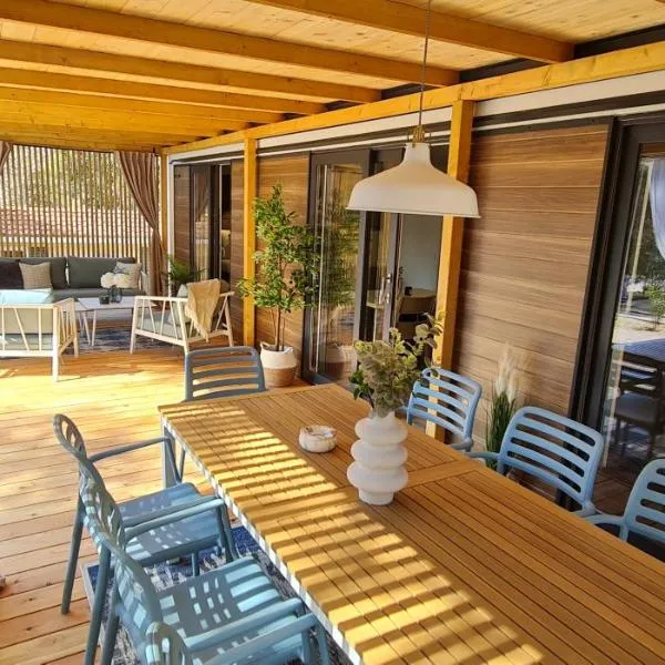 Mobile home Luka, hotell sihtkohas Biograd na Moru