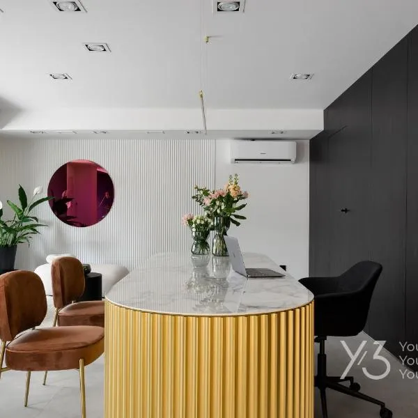 Viesnīca Saint Martin by Y3 Hotels, Old Town with Wellness Poznaņā