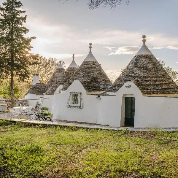 Trullo del 1800 con Foresta, Wi-Fi e Biciclette, hotel en Cisternino