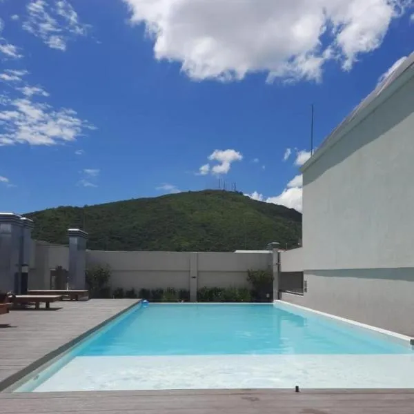 AIRES VERDES PREMIUM, hotel in Salta