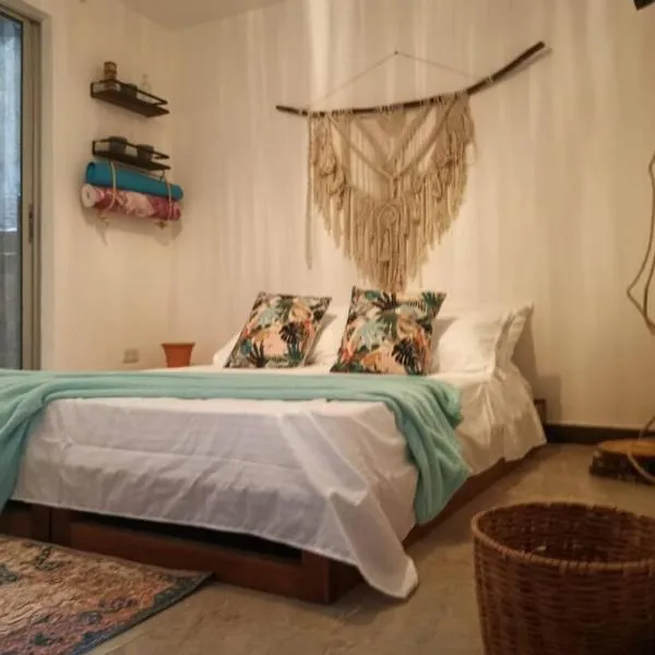 La Lunar un espacio ideal para trabajar, apartamento completo, hotel em Medellín