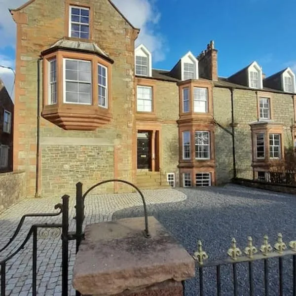 Kirkcudbright Holiday Apartments - Apartment C, hotel in Dundrennan