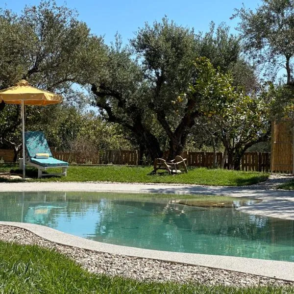 THIRES Guesthouse, hotel v destinaci Vasilikos