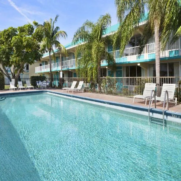 Days Inn & Suites by Wyndham Fort Pierce Midtown, hotel in Fort Pierce