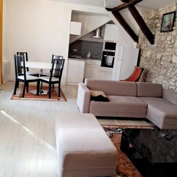Appartement 1chambre et 1salon, hotel v destinaci Cepoy