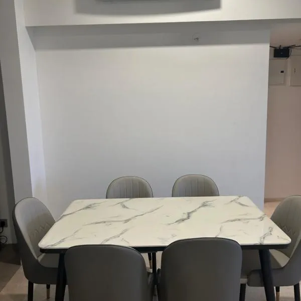 Seandee - Lush Private Rooms in Viman Nagar、プネのホテル
