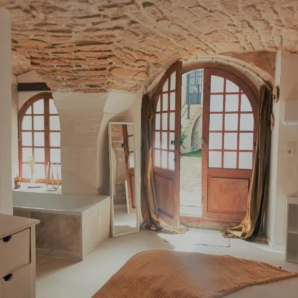La Cachette, hotel v destinácii Aigues-Vives