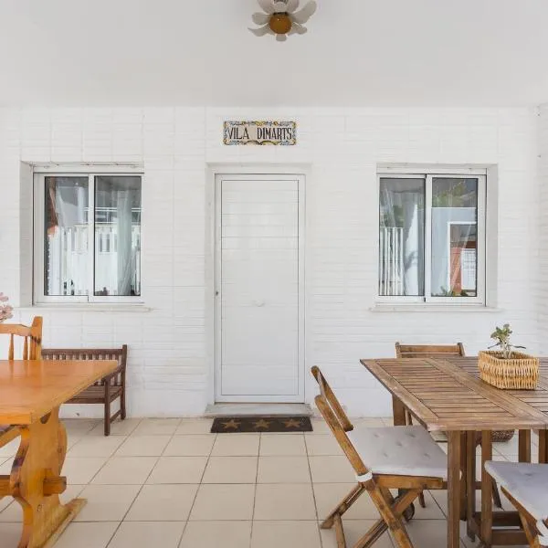 Villa Dimarts- a 100m de playa, hotel v destinaci Gandía