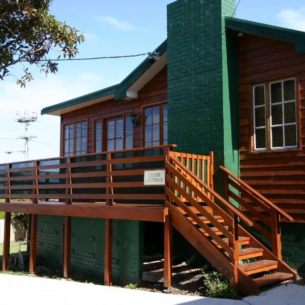 Cedar Cottages Blackmans Bay, hotelli kohteessa Kingston