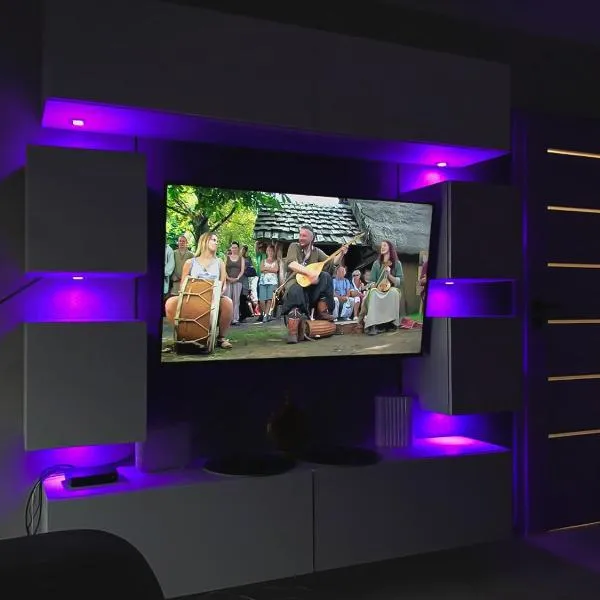 Apartament Wolin z Widokiem Na Rzekę Dziwną - Valhalla Apart, hotel em Wolin