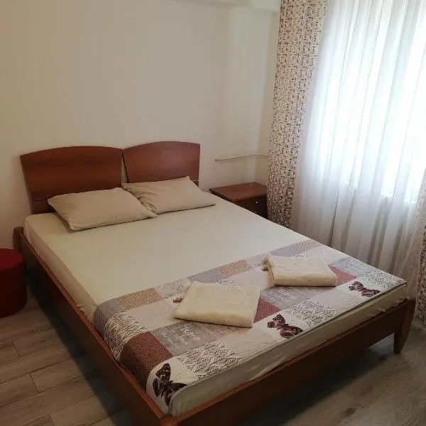DUNAVSKI KEJ, hotel in Novi Sad