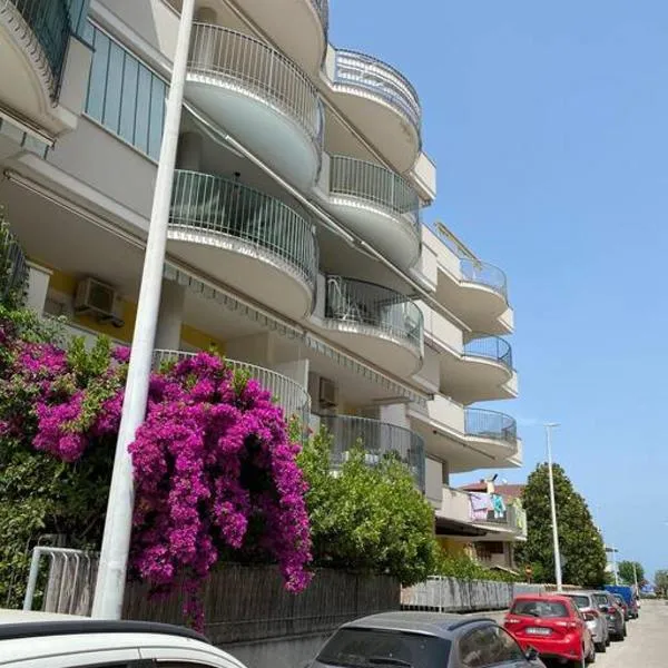 Appartamento incantevole Alba Adriatica, hotel i Alba Adriatica