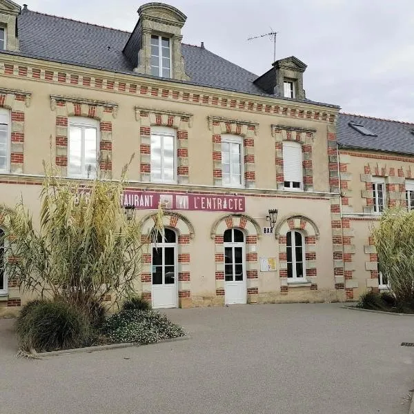 Hotel l'Entracte, hotel in Joué-Étiau