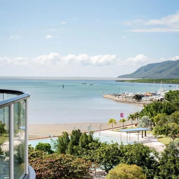 BreakFree Royal Harbour, hotel in Cairns