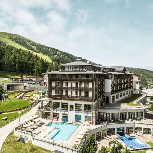 Falkensteiner Aktiv & Familienhotel Cristallo、Sankt Martinのホテル