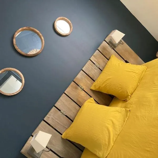 la petite terrasse d’Arthur; appartement terrasse à 50m de la mer, hotel in Le Portel