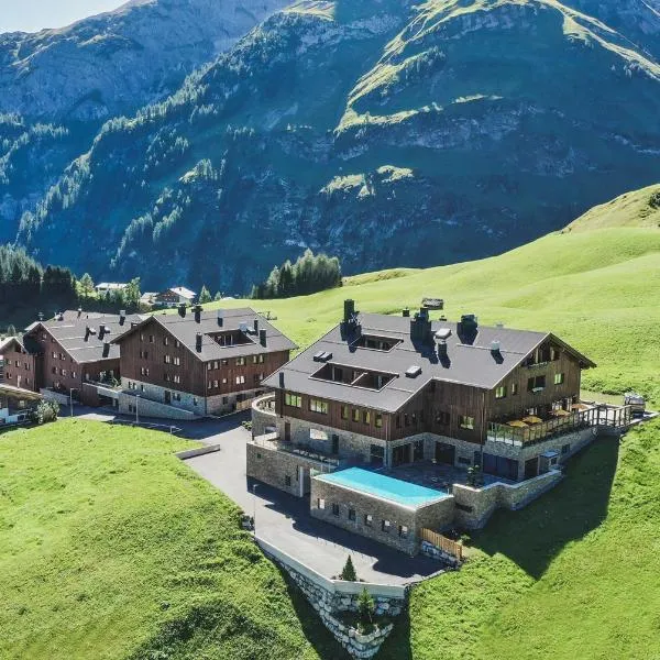 AlpenParks Hotel & Apartment Arlberg Warth mit Pool, ξενοδοχείο στο Warth
