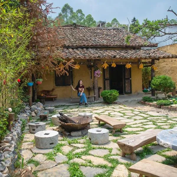 Khói Home, khách sạn ở Đồng Văn