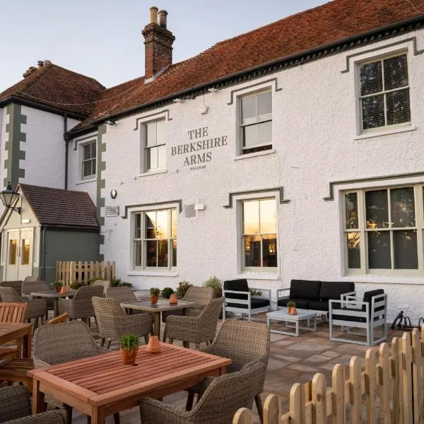 Berkshire Arms by Chef & Brewer Collection, hotel in Tadley