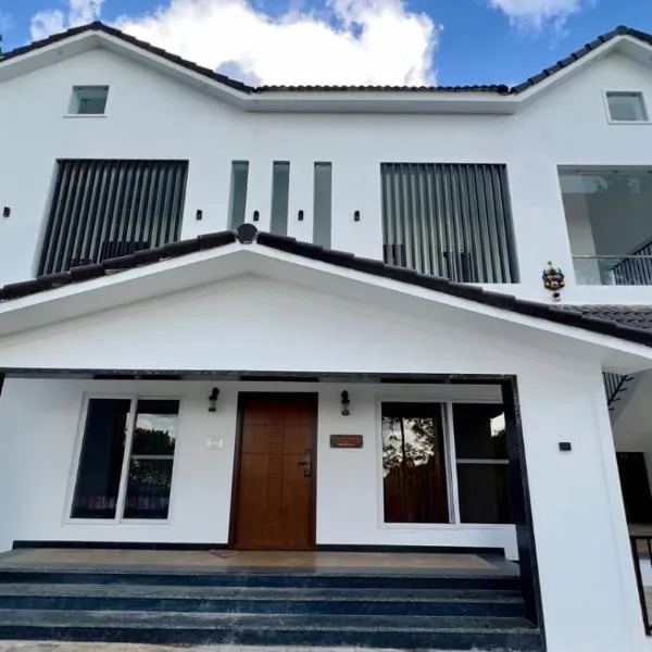 HillTop in greany meadows yercaud, hotel v destinaci Yercaud
