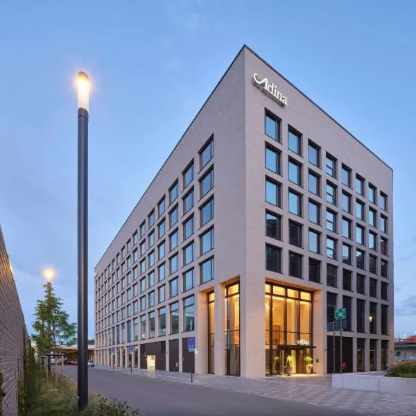 Adina Apartment Hotel Cologne โรงแรมในโคโลญ