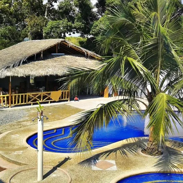 Rio Suites, khách sạn ở Tonsupa