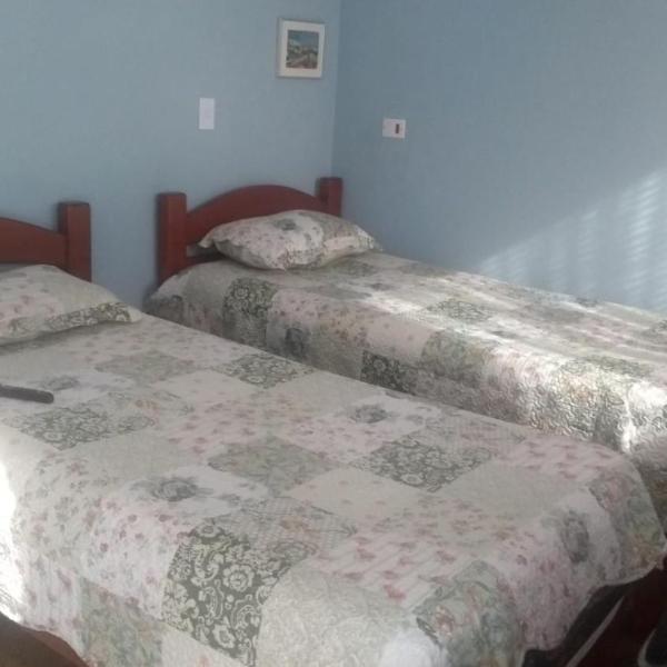 Casa familiar quarto, cozinha, banheiro e piscina a praia está a 700 metros - Foto 2