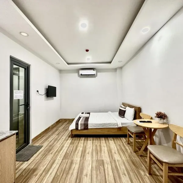 The Jade Hotel near Tan Son Nhat Airport、ホーチミン・シティのホテル